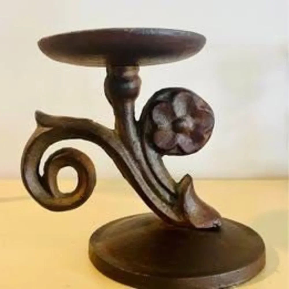 VTG Rustic Iron Candle Holders Daisy Filigree Candle Stand Scrollwork Set of 3